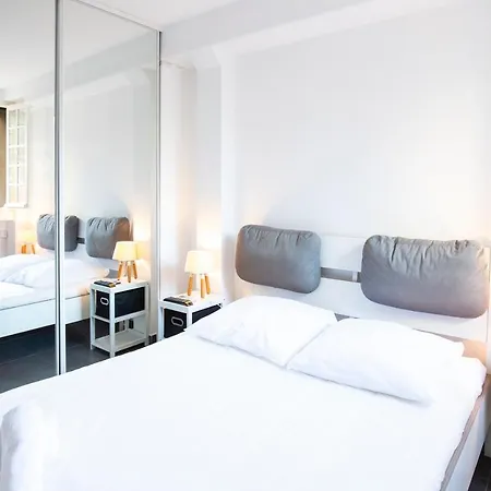 Apartment Chez Dominique - 1 Chbre 2-4pers Centre Migrainier Ancien With Ac Antibes